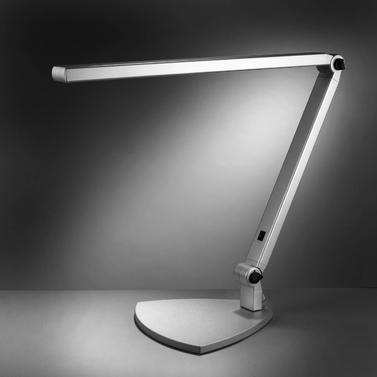 SIS-Licht LED-Tischleuchte Take 5, mit Fuß, universalweiß
