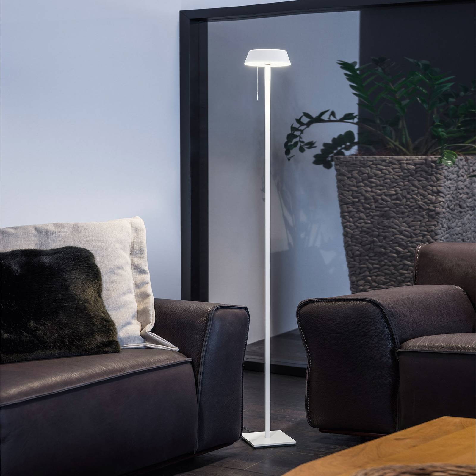 OLIGO Glance LED-Stehlampe weiß matt