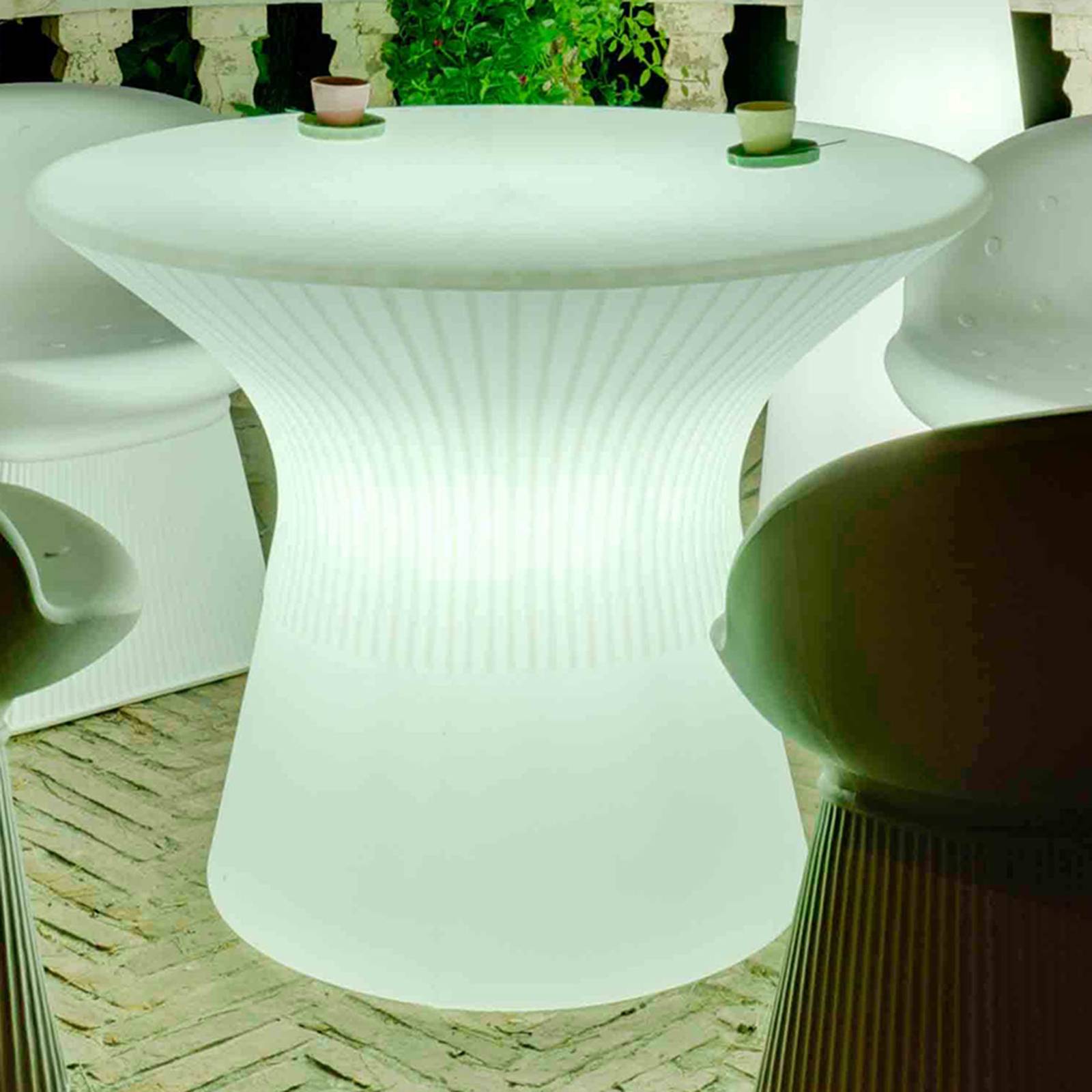 Newgarden Capri LED-Tisch, Höhe 73 cm