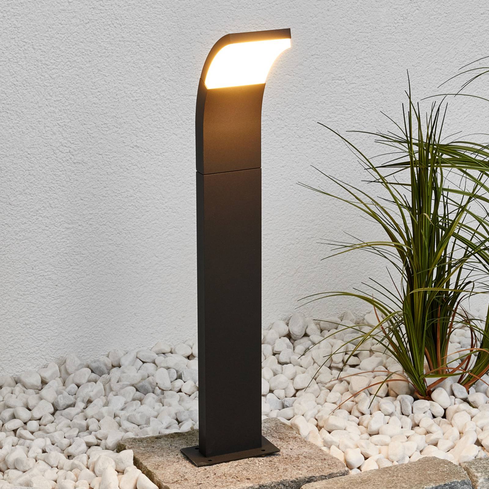 LUCANDE Timm - LED-Wegeleuchte, 60 cm